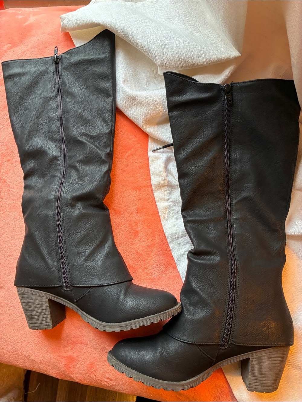 Muk Luks Black Mid-Calf Block Heel Boots with Lace-Up/Sweater Details- Size 8 - Picture 9 of 16